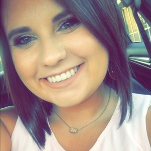 Meet your Posher, Isabella